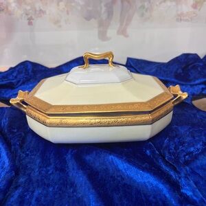 Elegant Johann Haviland Bavaria Gold and Cream Lidded Serving Dish